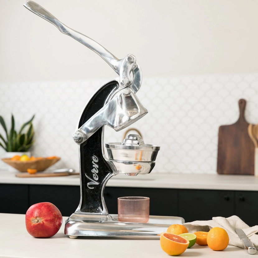 Large Mexican Citrus Juicer – Lemon, Lime & Orange Squeezer